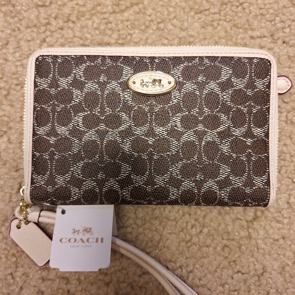 Authentic Coach Small Zip Around Wallet - Picture 1 of 5